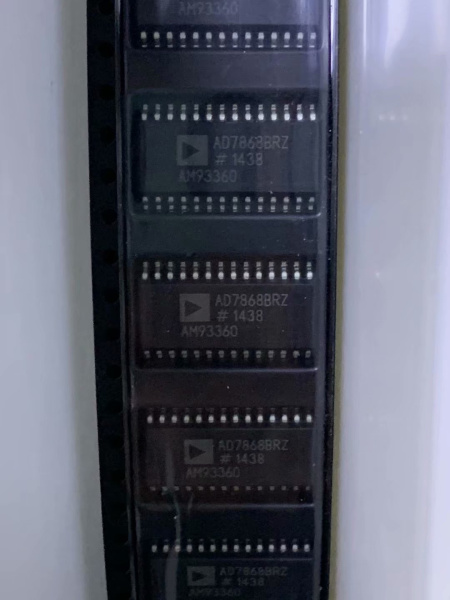 Микросхема Analog Devices AD7868BRZ
