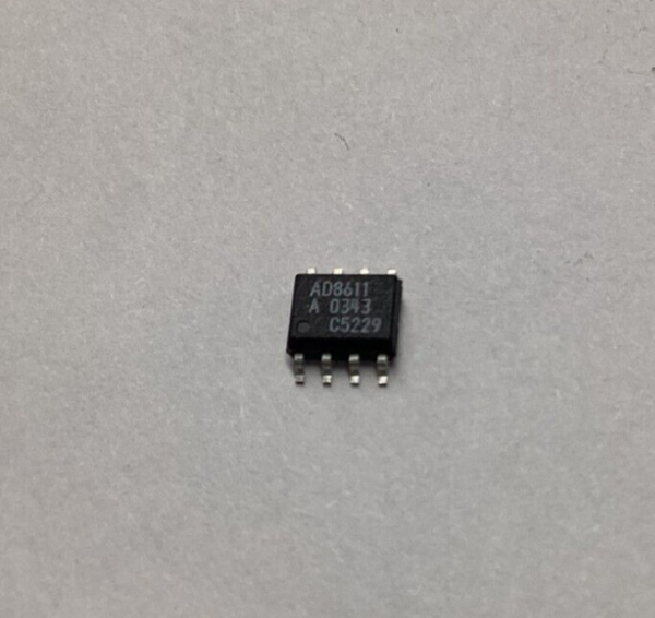 Микросхема Analog Devices AD8611AR